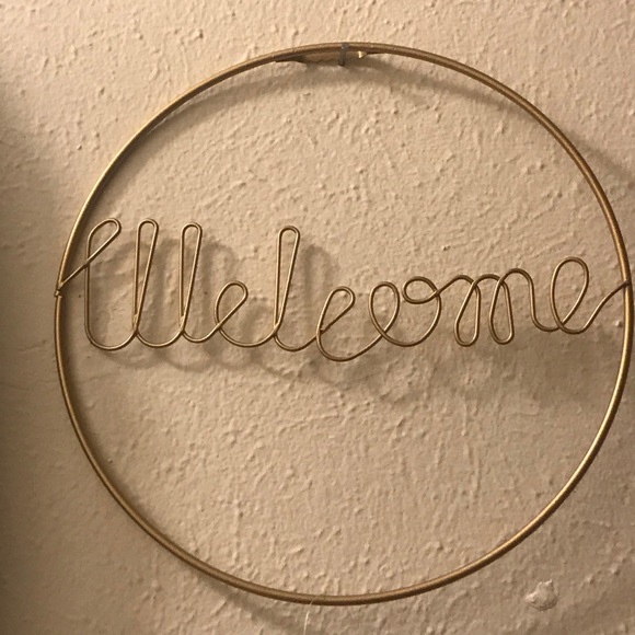 Round Gold “Welcome” Iron Wall Decor Sign, 8 in. - Picture 15 of 16